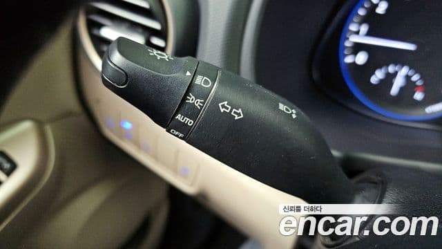 Hyundai Kona Modern Art, 2018 15