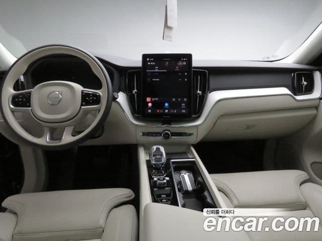 Volvo XC60 2세대 B5 Ultra Bright, 2026 7