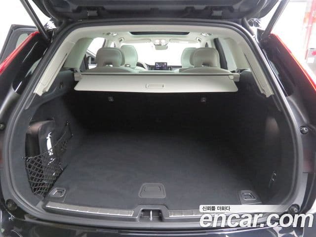 Volvo XC60 2세대 B5 Ultra Bright, 2026 20