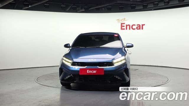 Kia The / новый New K3 2세대 Signature, 2024 3