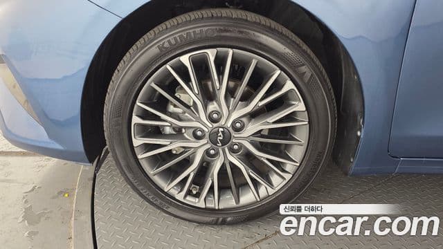 Kia The / новый New K3 2세대 Signature, 2024 все фото