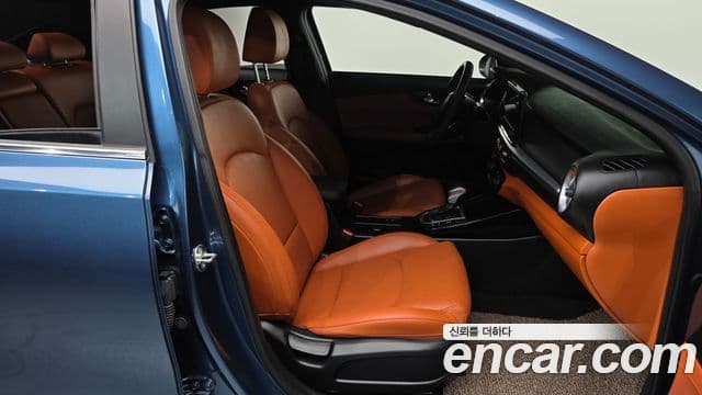 Kia The / новый New K3 2세대 Signature, 2024 11