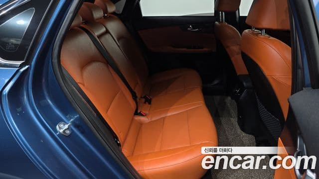 Kia The / новый New K3 2세대 Signature, 2024 12