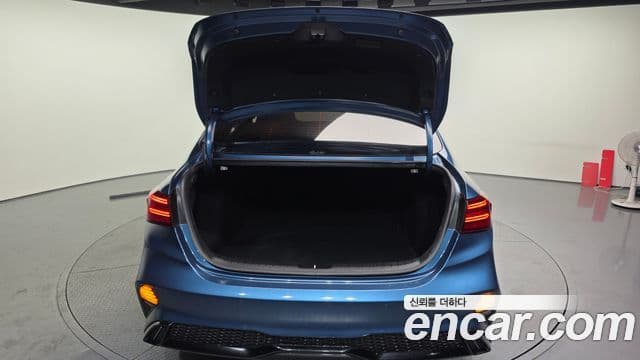 Kia The / новый New K3 2세대 Signature, 2024 20