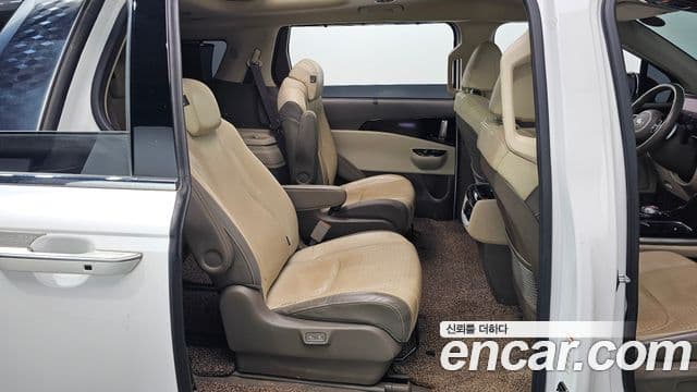 Kia Carnival 4세대 Signature, 2021 11