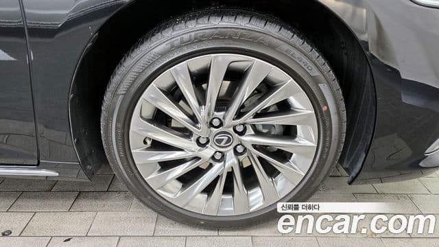 Lexus ES300h 7세대 Executive, 2026 7