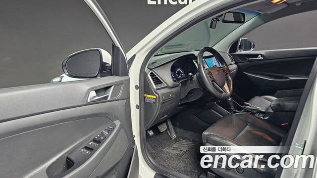 Hyundai All New Tucson Modern, 2017 11