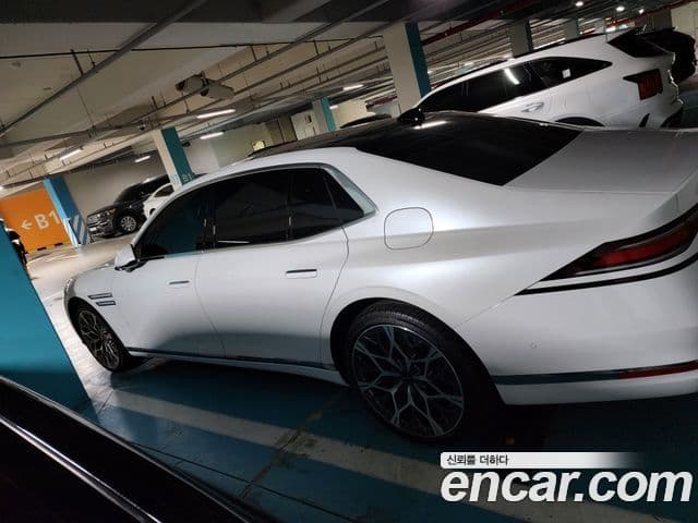 Genesis G90 (RS4) бензин 3.5 турбо e-S/C AWD, 2023 17