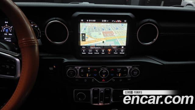 Jeep Wrangler (JL) 2.0 Overland Power top 4도어, 2020 14