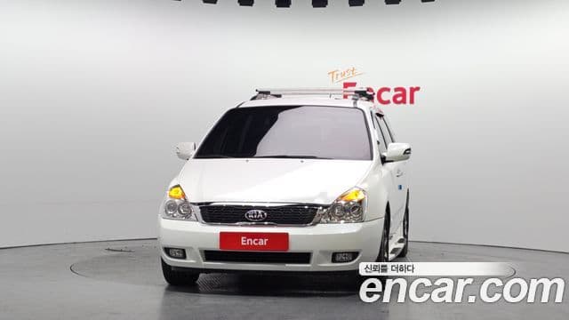 Kia Carnival R Premium, 2013 3