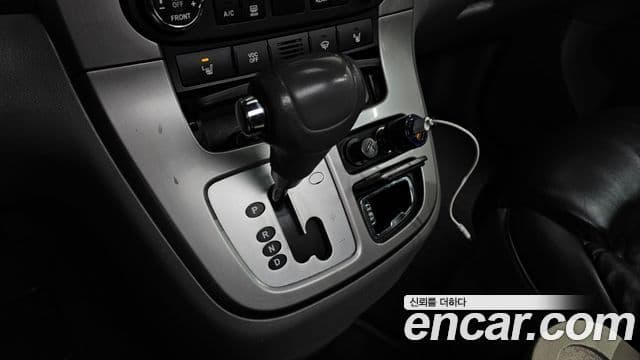 Kia Carnival R Premium, 2013 9