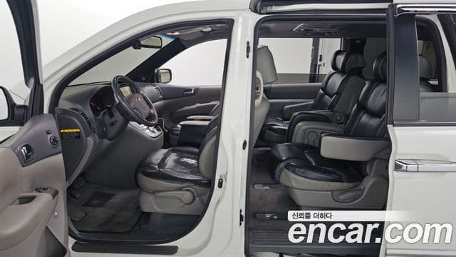 Kia Carnival R Premium, 2013 10