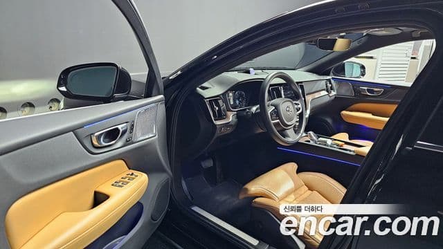 Volvo S60 3세대 B5 Inscription, 2022 10