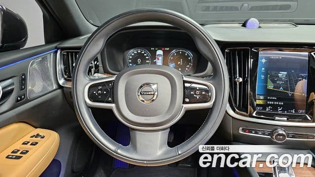 Volvo S60 3세대 B5 Inscription, 2022 13