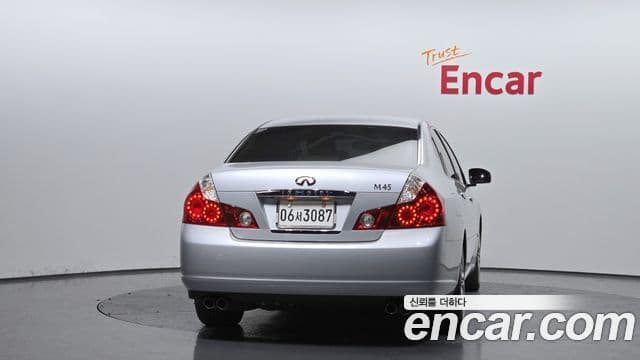 Infiniti M45 Y50, 2006 4