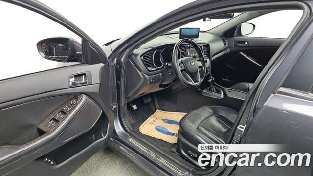 Kia K5 Prestige, 2011 10