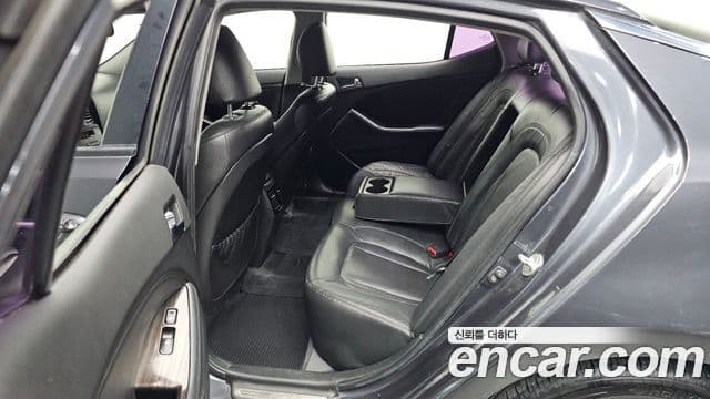 Kia K5 Prestige, 2011 11