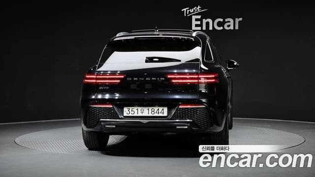 Genesis GV70, 2023 4