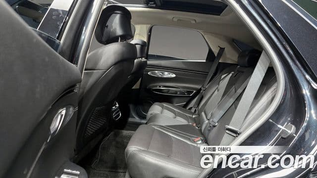 Genesis GV70, 2023 13