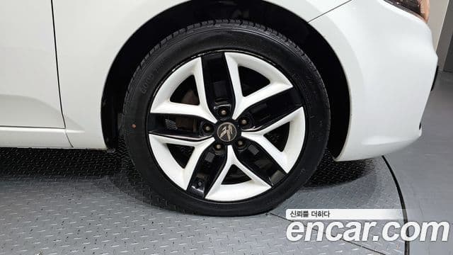 Kia Forte чёрный, 2010 все фото