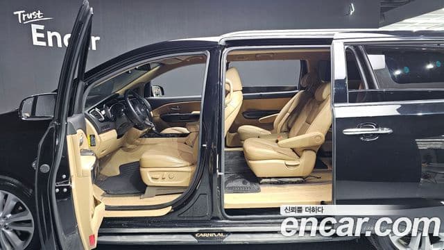 Kia All New Carnival Noblesse, 2018 10