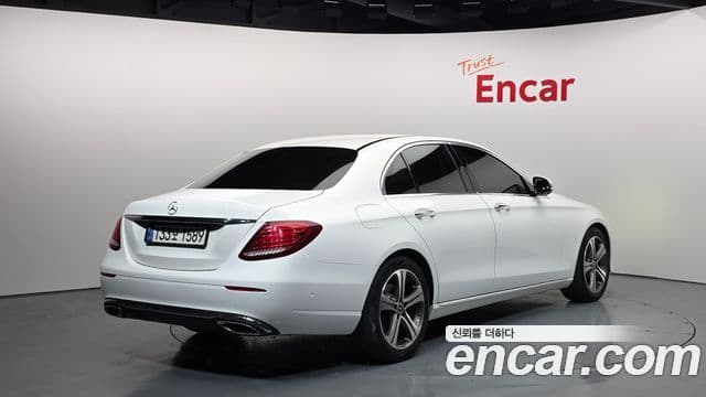 Mercedes-Benz E-класс W213 Avantgarde, 2019 2
