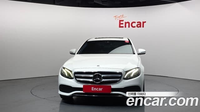Mercedes-Benz E-класс W213 Avantgarde, 2019 3