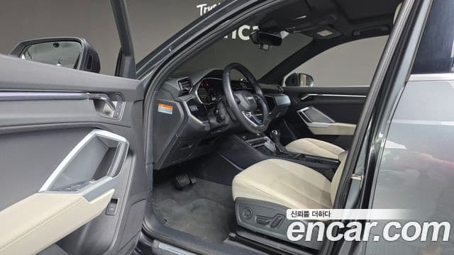 Audi Q3 (F3) Premium, 2023 12