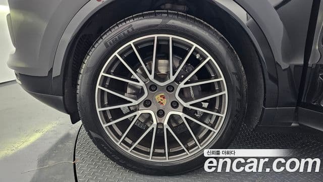 Porsche Cayenne (PO536) 3.0 купе Platinum Edition, 2023 все фото