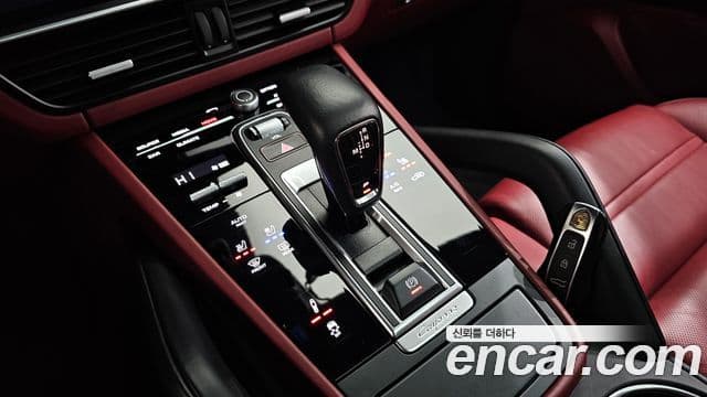 Porsche Cayenne (PO536) 3.0 купе Platinum Edition, 2023 9