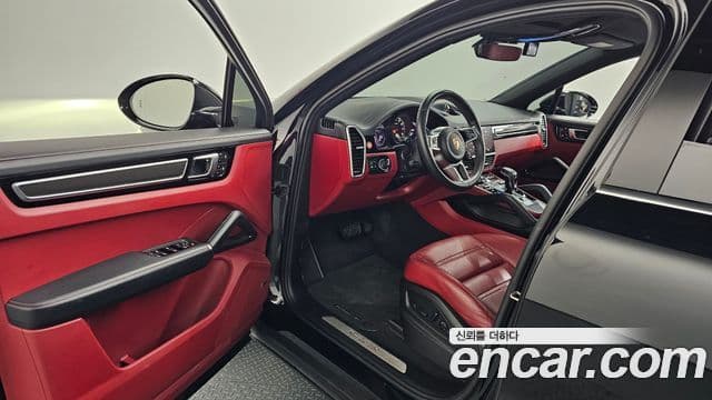 Porsche Cayenne (PO536) 3.0 купе Platinum Edition, 2023 10