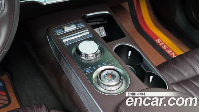 Genesis GV70, 2021 9