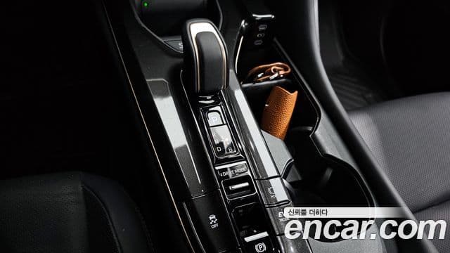 Toyota 크라운 кроссовер, 2025 9