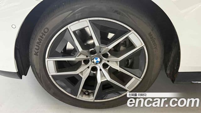 BMW 5시리즈 (G60), 2024 14