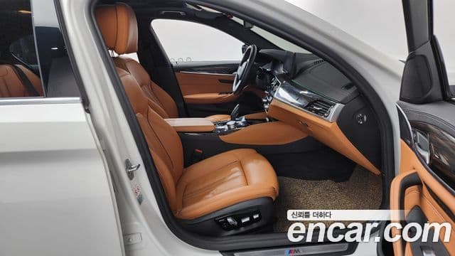BMW 5시리즈 (G30) 520i M Sport, 2022 11