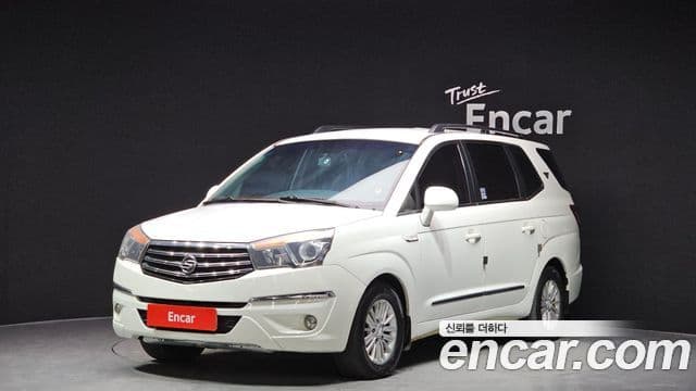 KG모빌리티(SsangYong) Korando 투리스모 2WD GT 11인승, 2014 1