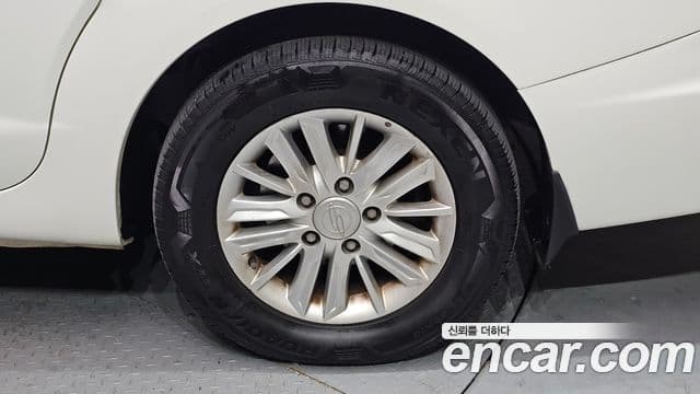 KG모빌리티(SsangYong) Korando 투리스모 2WD GT 11인승, 2014 все фото