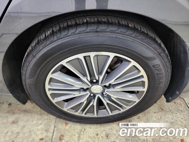 Hyundai The / новый New Grandeur IG гибрид Exclusive, 2019 14