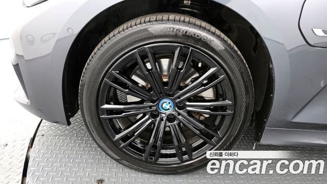 BMW 3시리즈 (G20) 320e M Sport, 2022 все фото