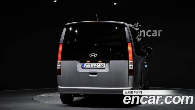 Hyundai Staria Modern, 2025 4