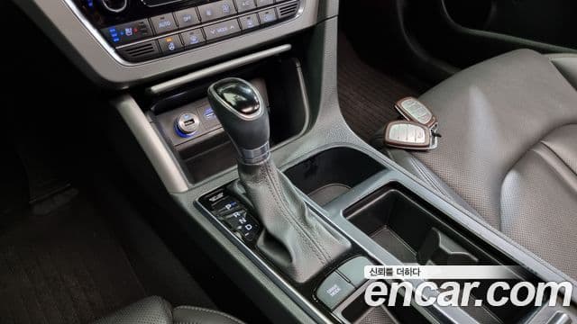 Hyundai LF Sonata 2.0 Smart, 2015 9