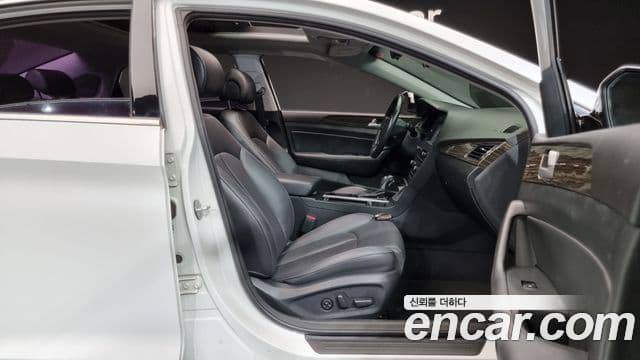 Hyundai LF Sonata 2.0 Smart, 2015 10