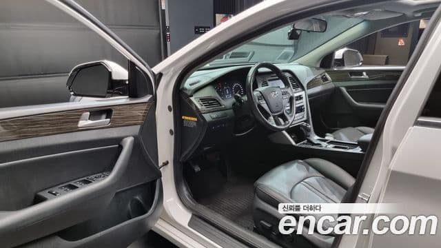 Hyundai LF Sonata 2.0 Smart, 2015 11