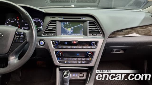 Hyundai LF Sonata 2.0 Smart, 2015 14