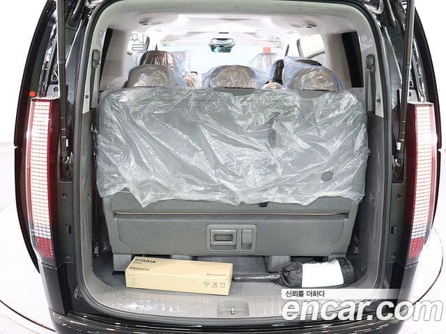 Hyundai Staria Inspiration, 2025 все фото