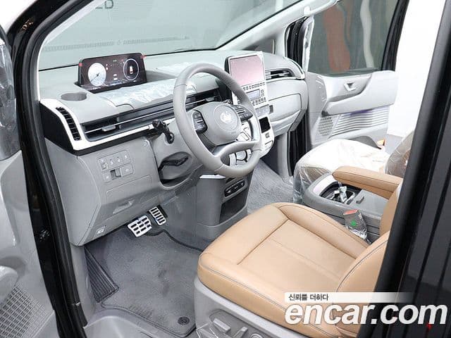 Hyundai Staria Inspiration, 2025 17