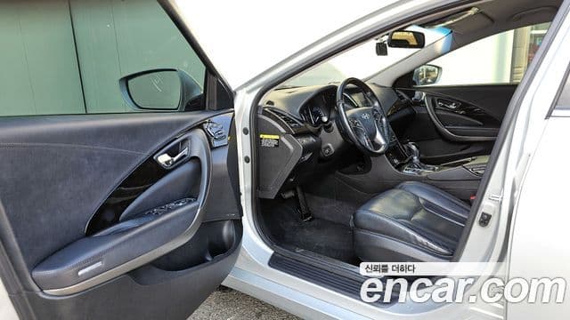 Hyundai Grandeur HG Modern, 2016 11