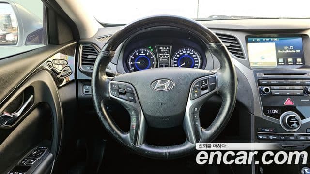 Hyundai Grandeur HG Modern, 2016 13