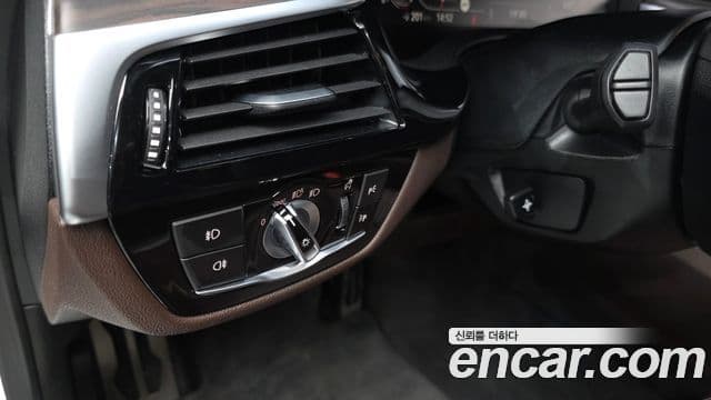 BMW 5시리즈 (G30) 520i M Sport, 2020 17