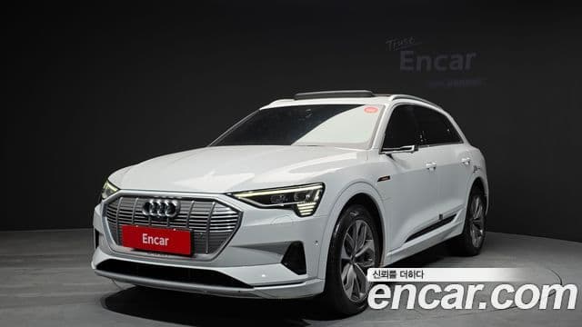 Audi e-Tron, 2022 1